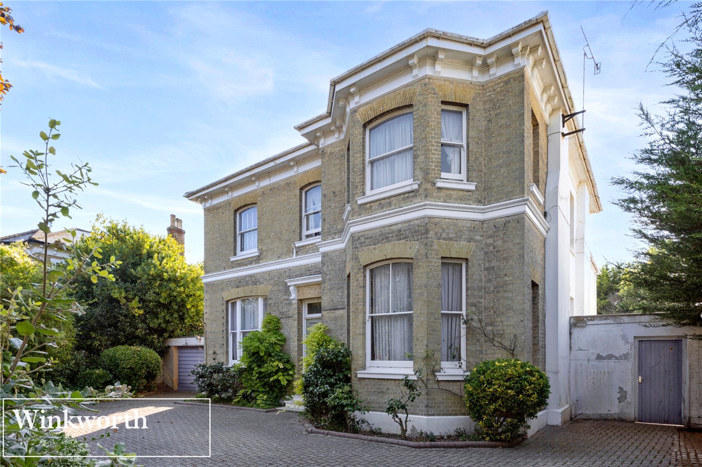 Farncombe Road, Worthing, West Sussex, BN11