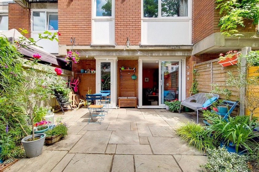 2 bedroom property for sale in Bakersfield, Crayford Road, London, N7