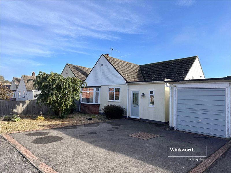 Pine Crescent, Highcliffe, Christchurch, BH23