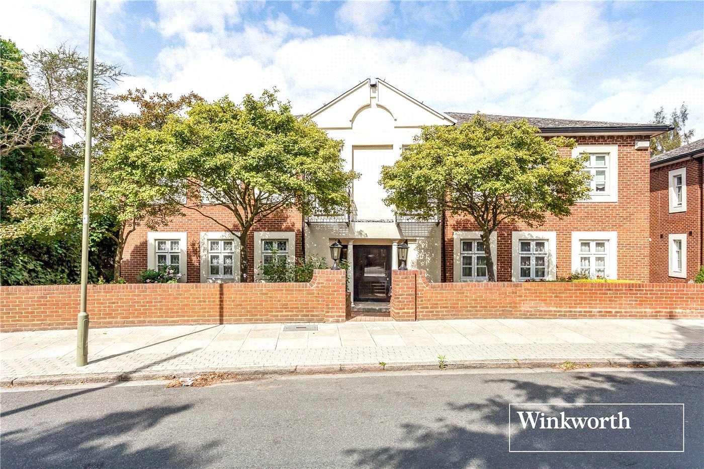 Ivor Court, 2 Chalgrove Gardens, Finchley, London, N3