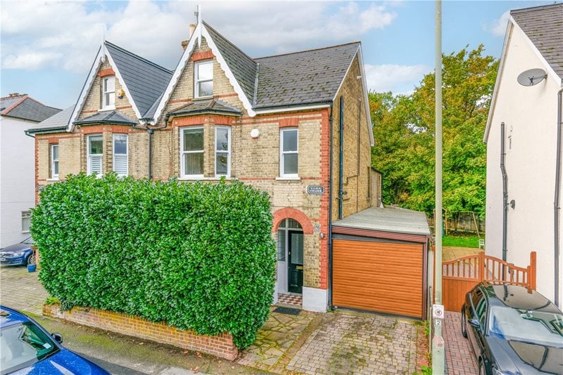 West Grove, Hersham, Walton-on-Thames, Surrey, KT12