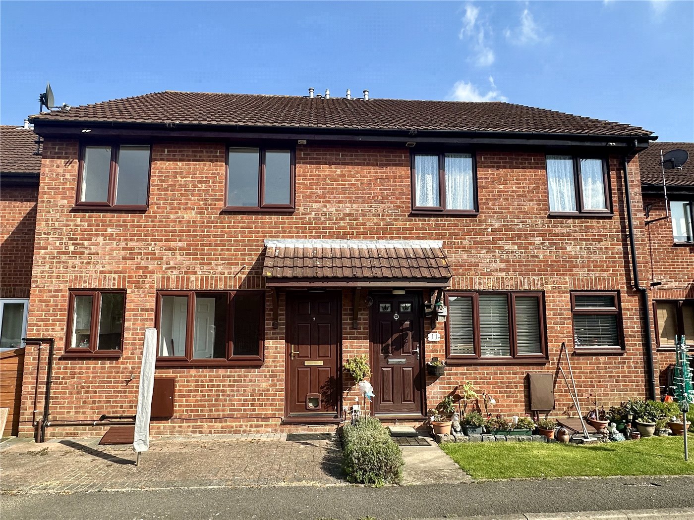 Moore Close, Tongham, Farnham, Surrey, GU10