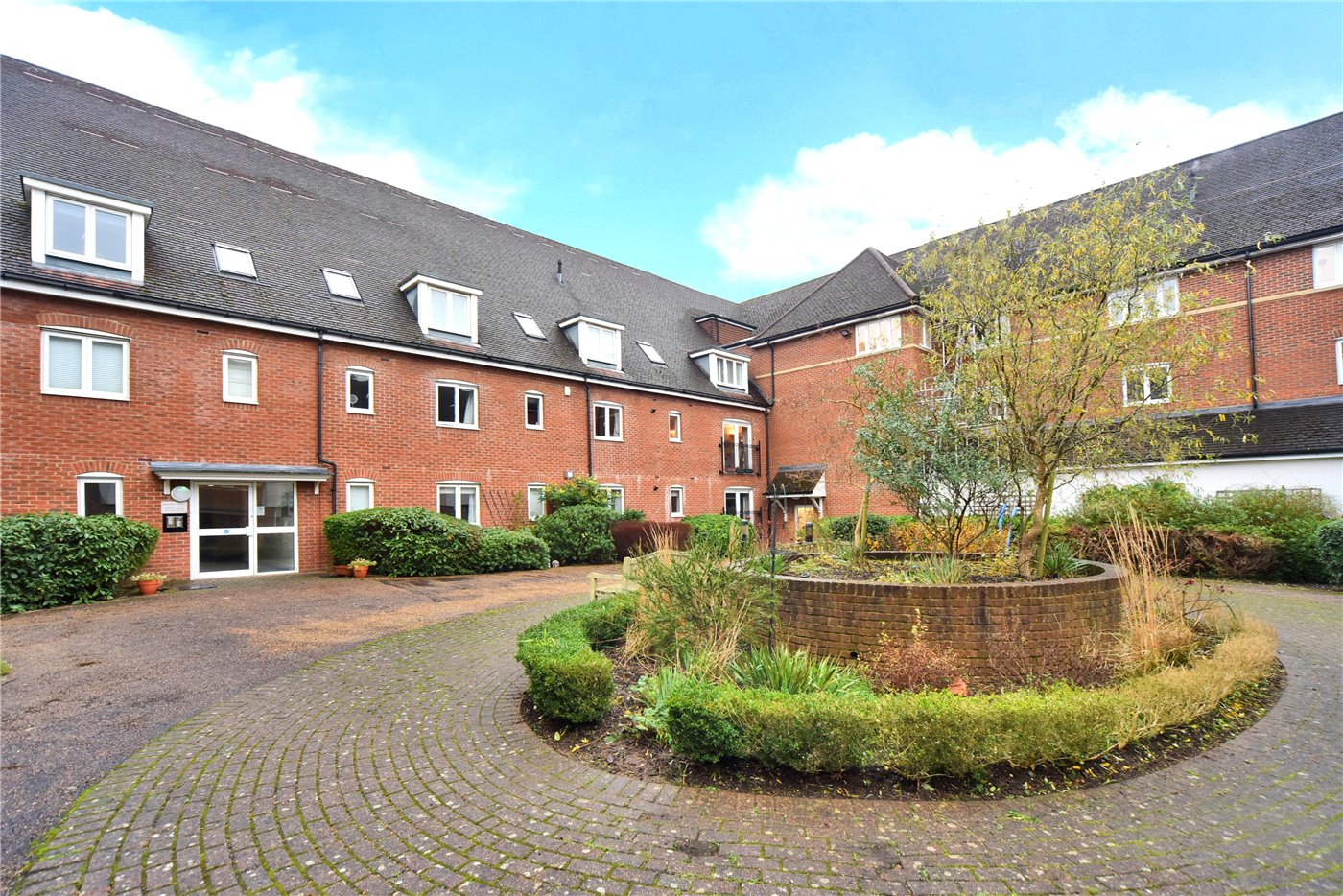 Wingfield Court, Banstead, Surrey, SM7