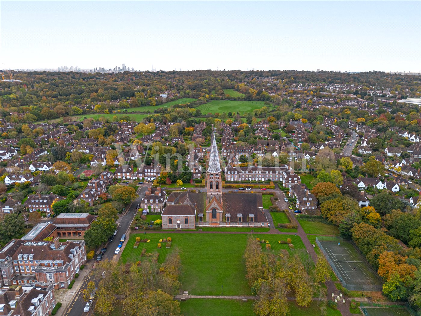 North Square, London, NW11