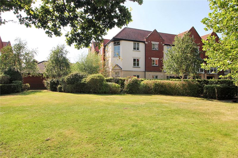 Neptune Court, Trafalgar Square, Poringland, Norwich, NR14