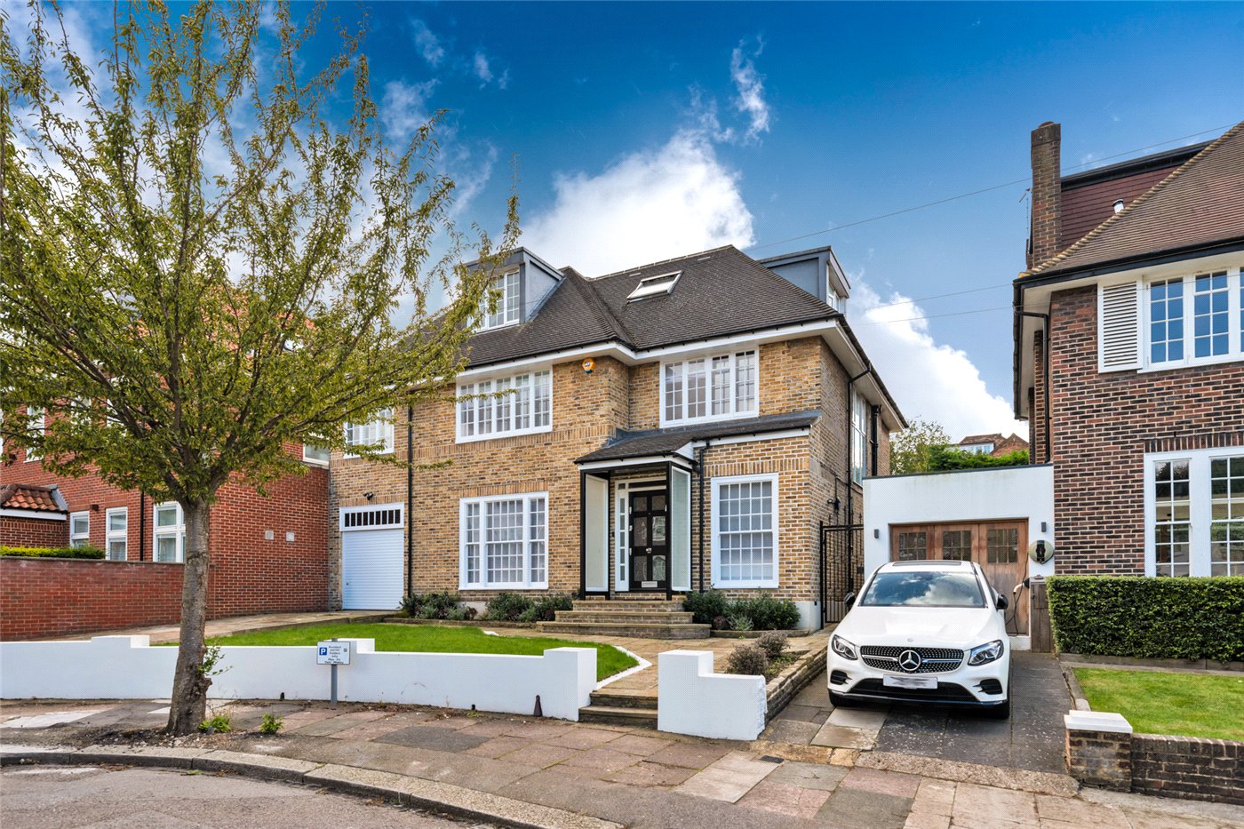 West Heath Close, London, NW3