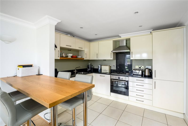 Summer Close, Byfleet, West Byfleet, Surrey, KT14