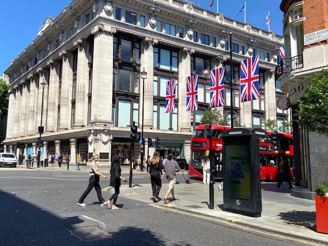 Hyde Park Square, Hyde Park, W2