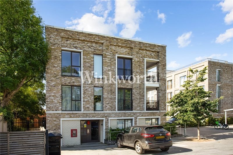 Apple Tree Road, London, Haringey, N17