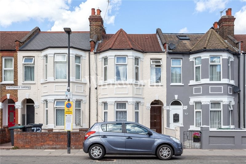 Chesterfield Gardens, Ground Floor Flat, London, N4