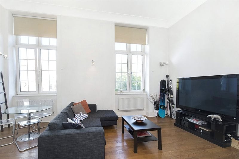 New Riverhead, Rosebery Avenue, Clerkenwell, London, EC1R