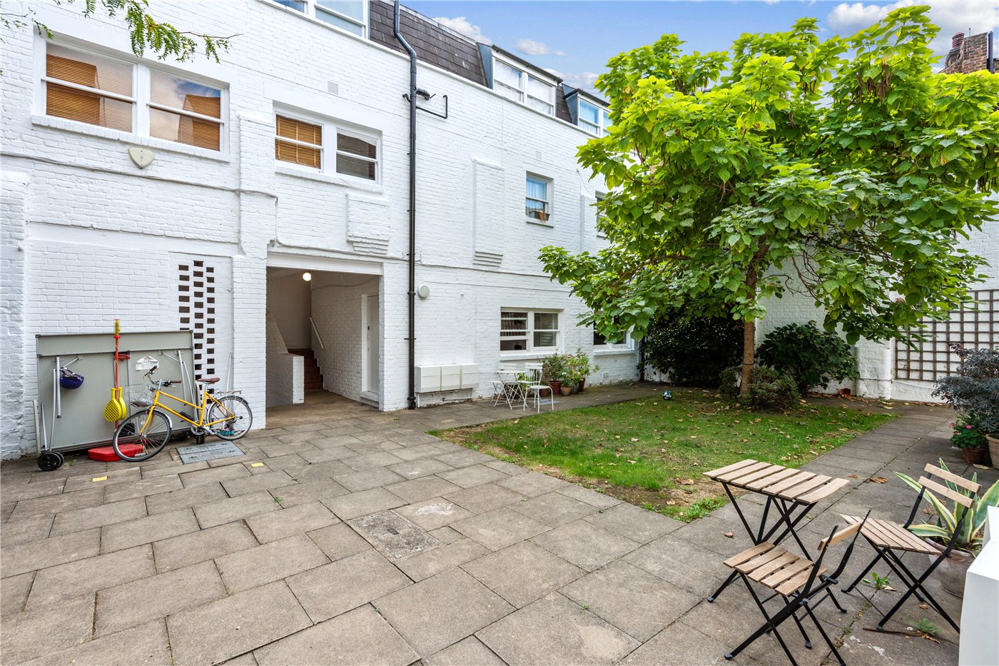 Linden Mews, London, N1