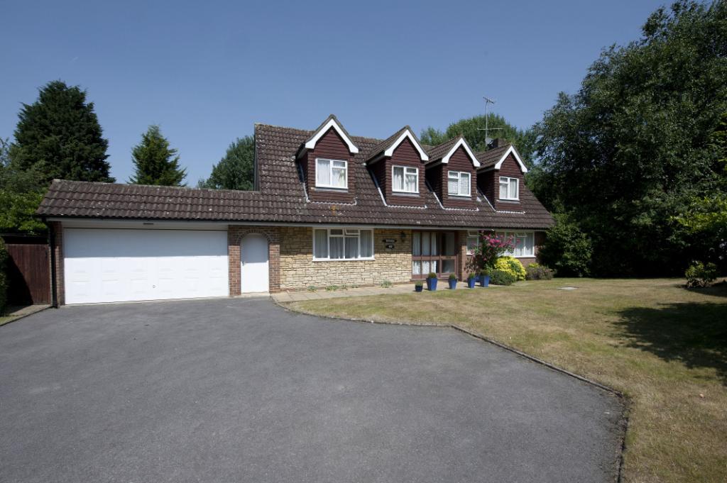 Ashcroft Park, Cobham, Surrey, KT11