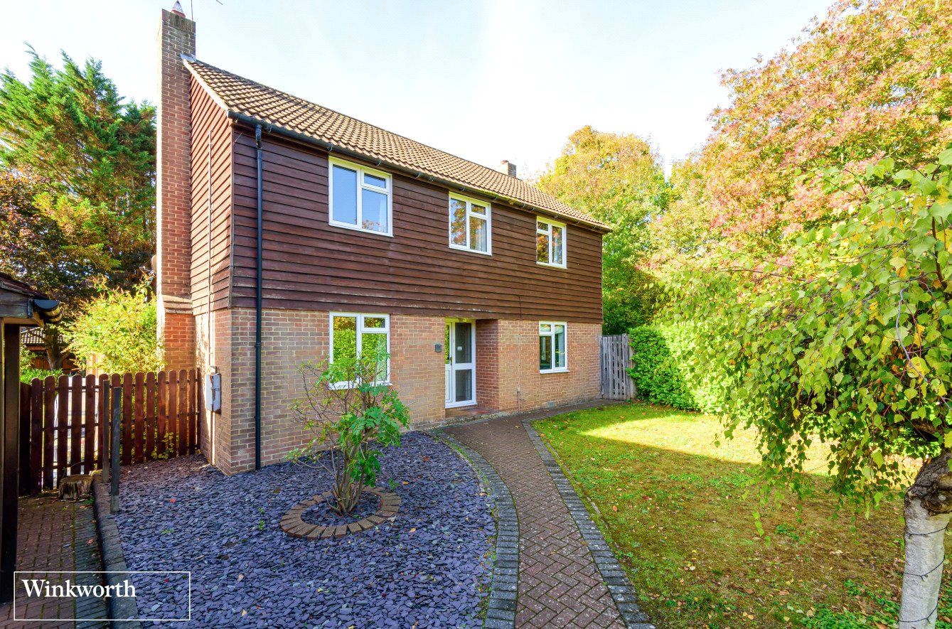 Broadhurst Grove, Lychpit, Basingstoke, Hampshire, RG24