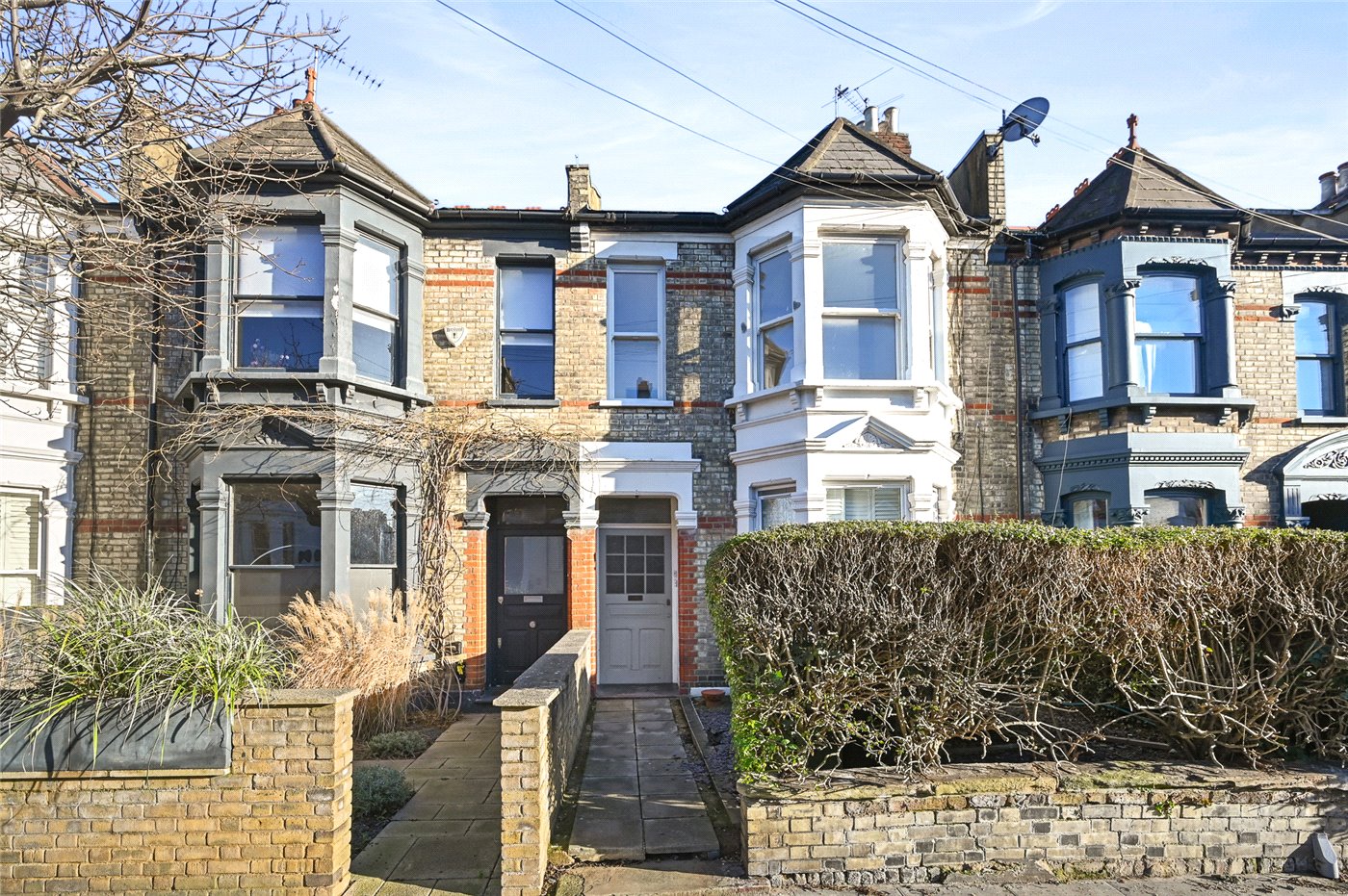 Oaklands Grove, London, W12