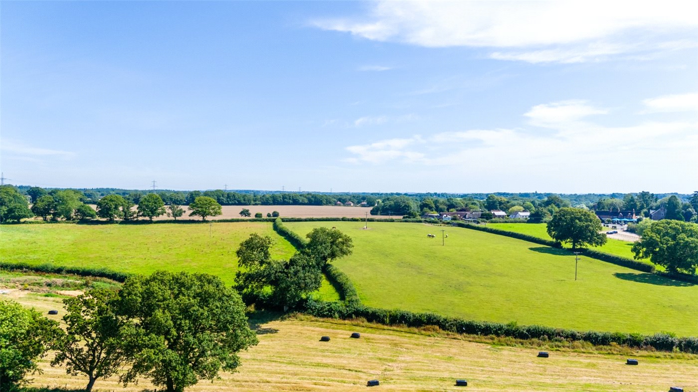 Holt Lane, Holt, Wimborne, Dorset, BH21