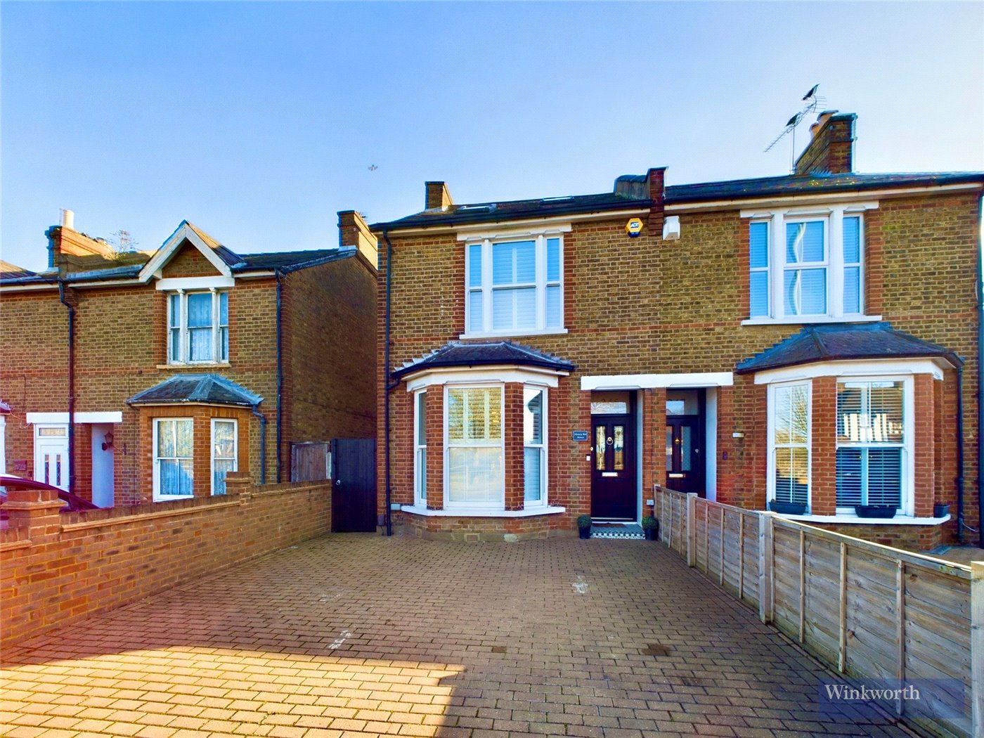 Hook Road, Chessington, KT9