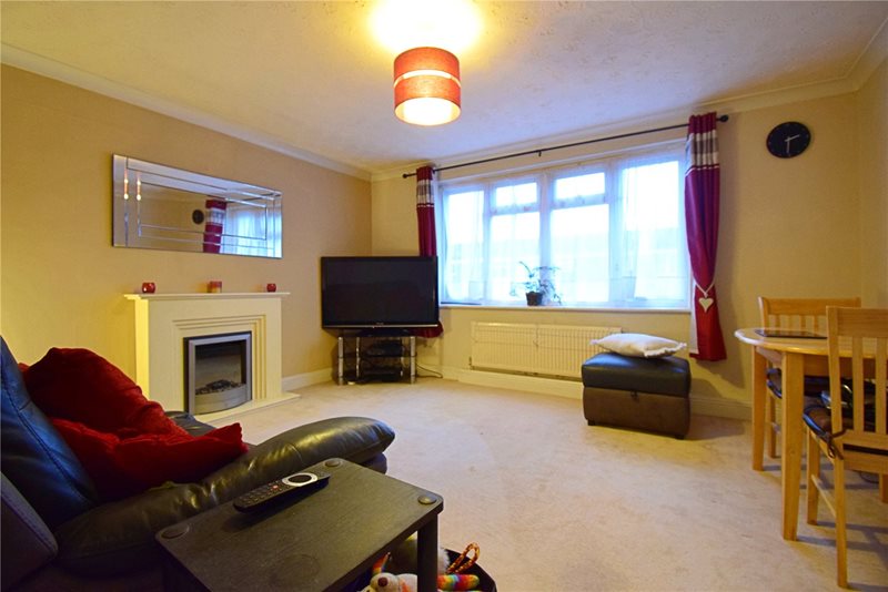 Cambrian Way, Basingstoke, Hampshire, RG22