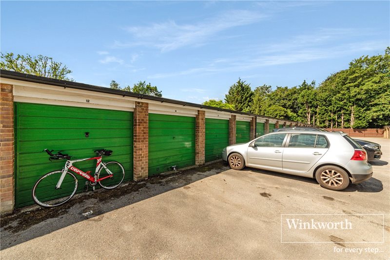 Foxgrove Road, Beckenham, BR3