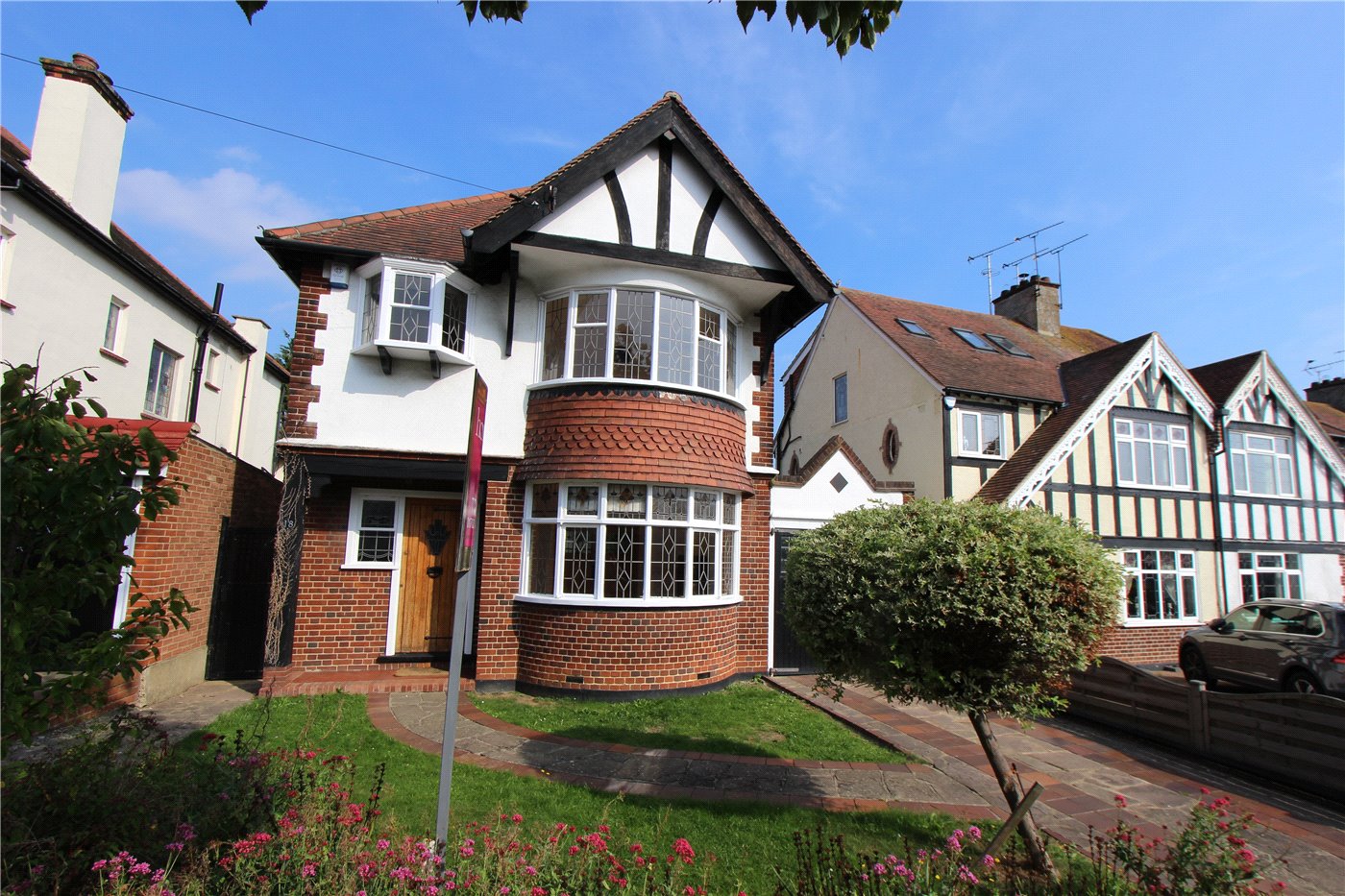 Medway Crescent, Leigh-on-Sea, Essex, SS9