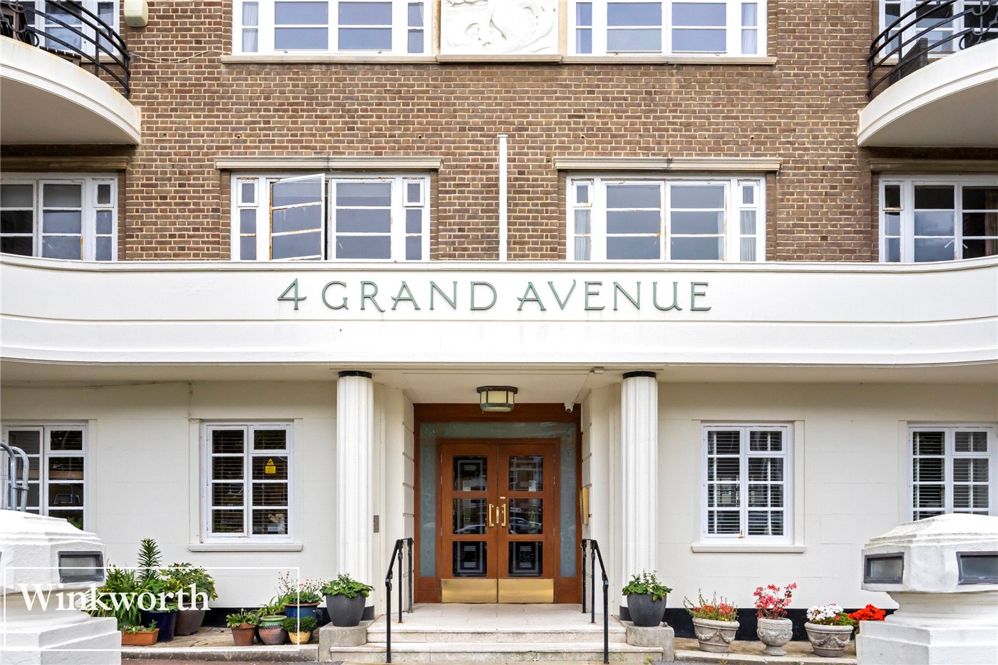 Grand Avenue, Hove, East Sussex, BN3