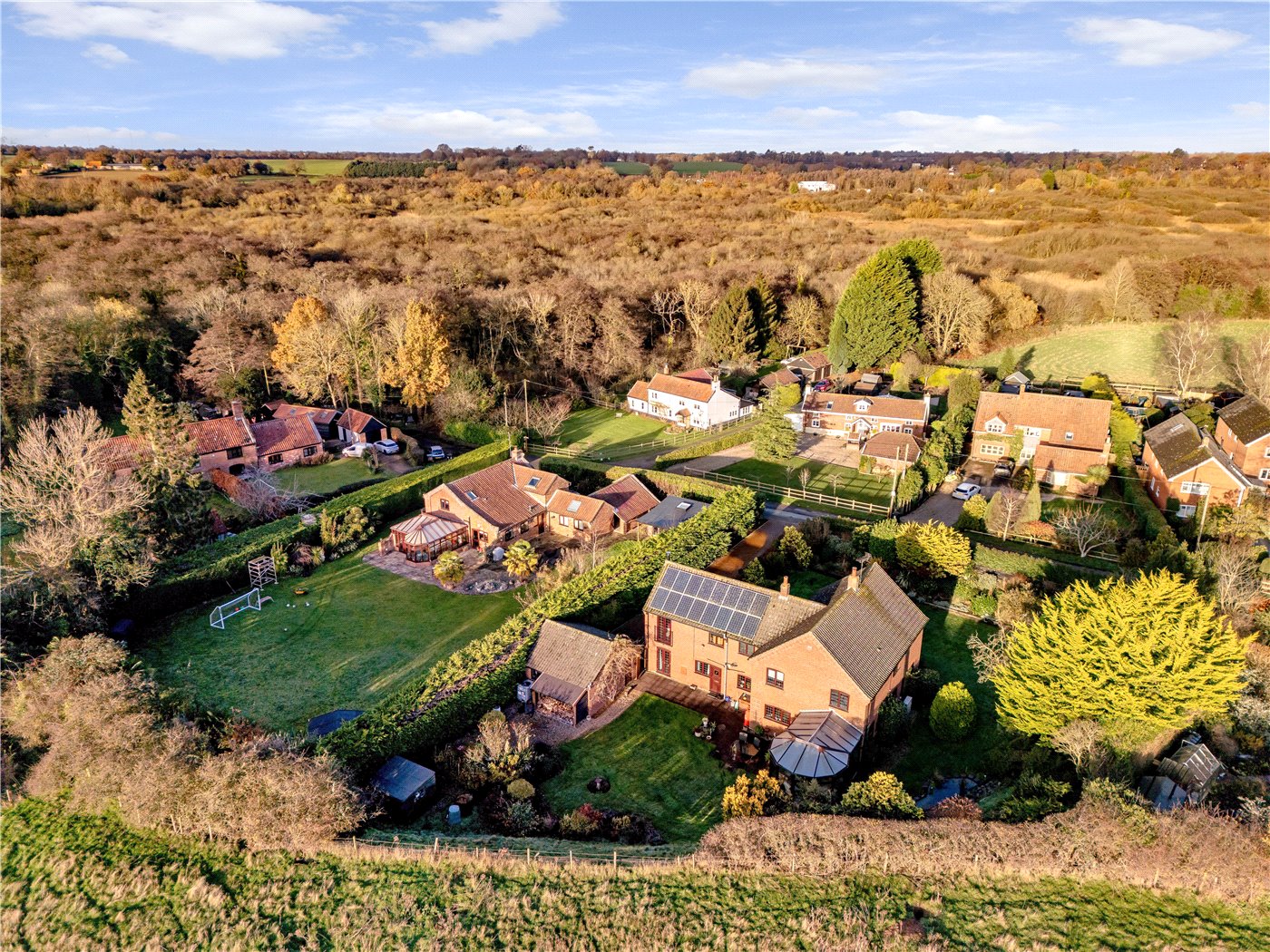 Ferry Road, Surlingham, Norwich, Norfolk, NR14