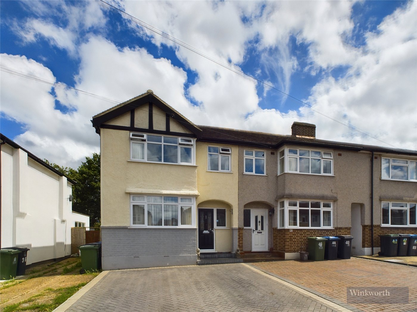 Parbury Rise, Chessington, KT9