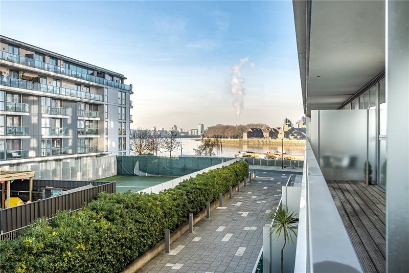 Granite Apartments, 30 River Gardens Walk, Greenwich, London, SE10