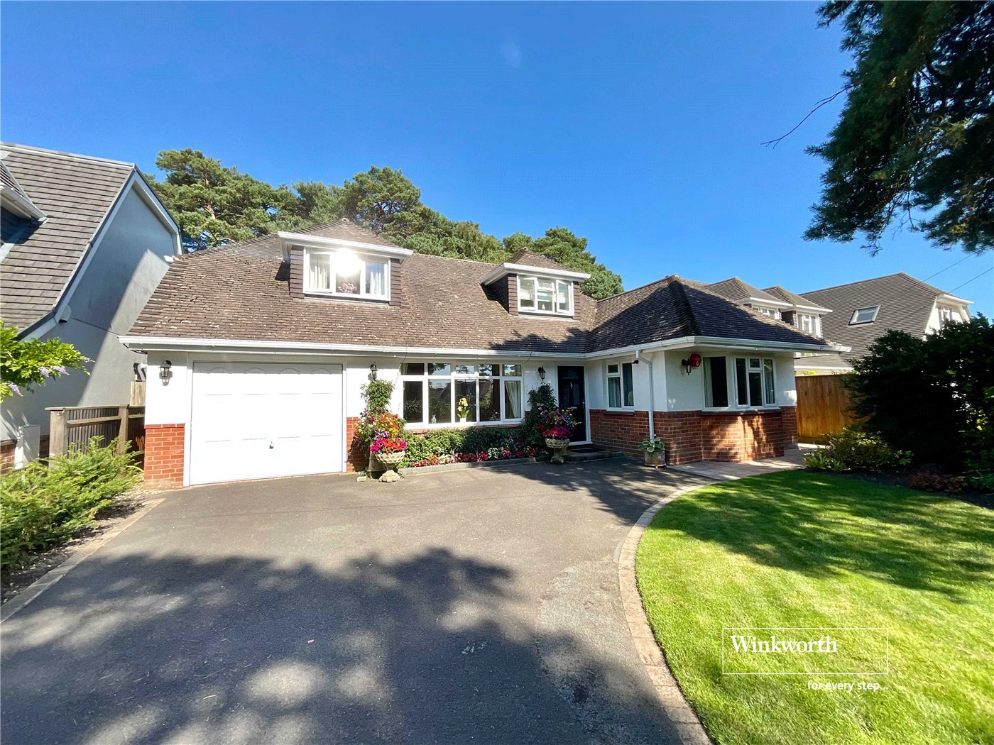 Hurstbourne Avenue, Highcliffe, Christchurch, BH23