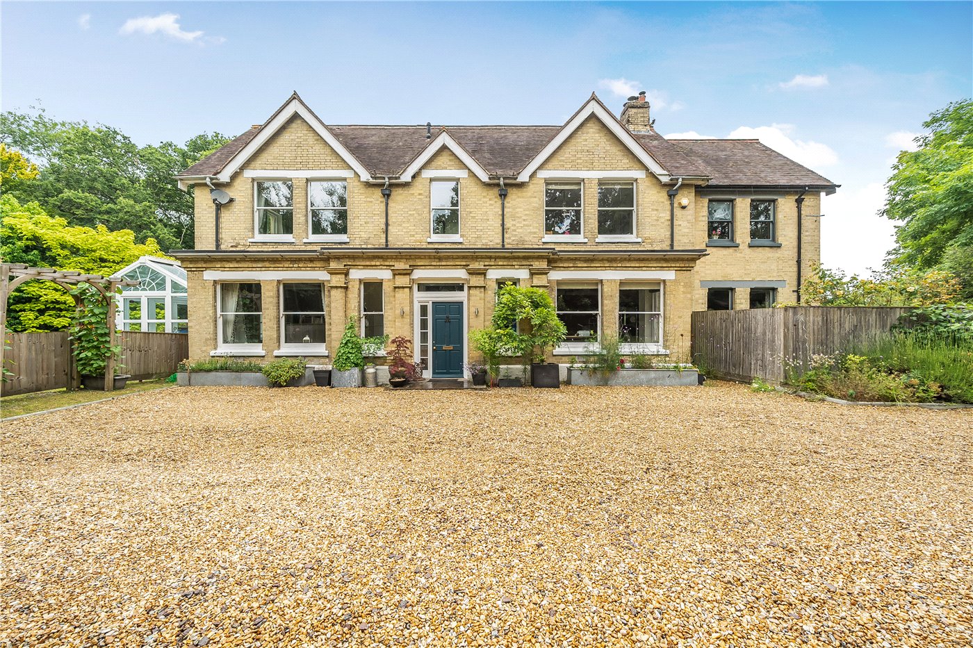 Wrecclesham Hill, Wrecclesham, Farnham, Surrey, GU10