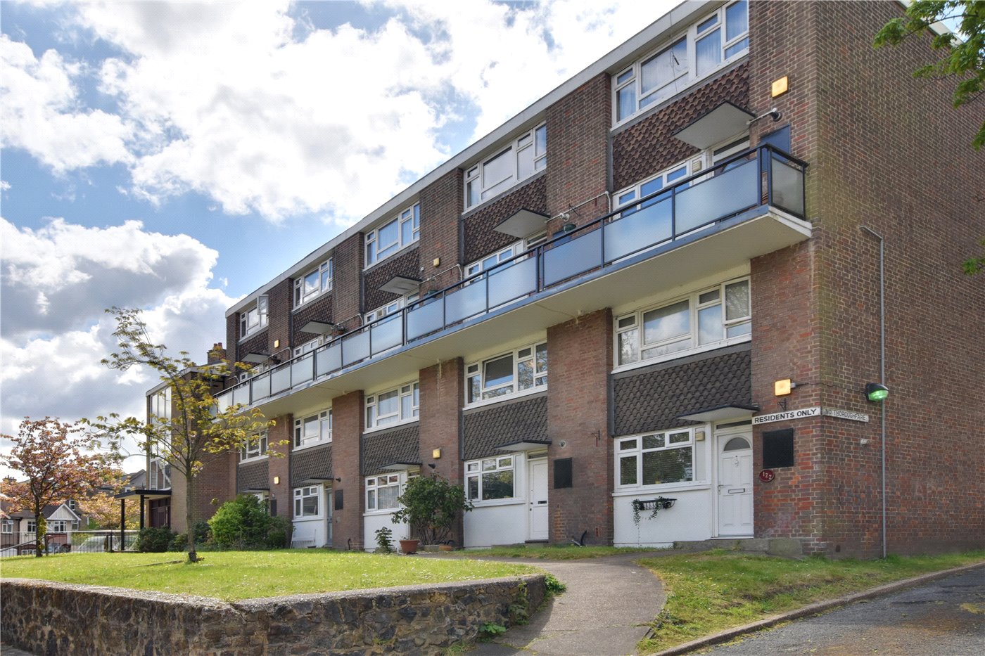 2 bedroom property for sale in Park Road, Blackheath, SE3