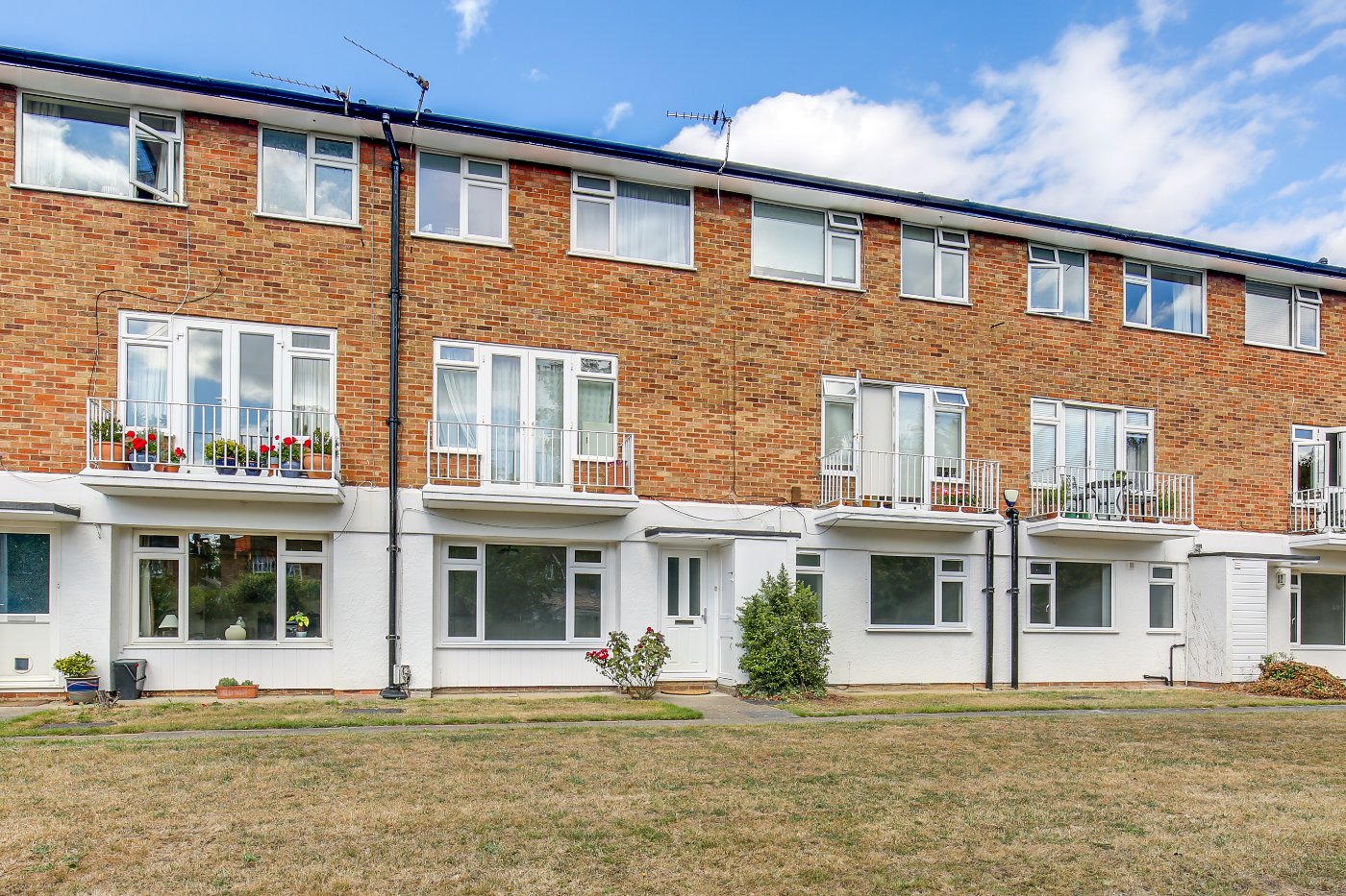 2 bedroom property for sale in Milton House, Abbey Park, Beckenham, BR3