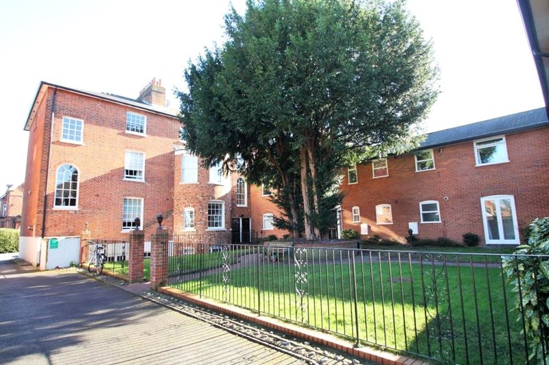 Chancery Mews, Russell Street, Reading, Berkshire, RG1