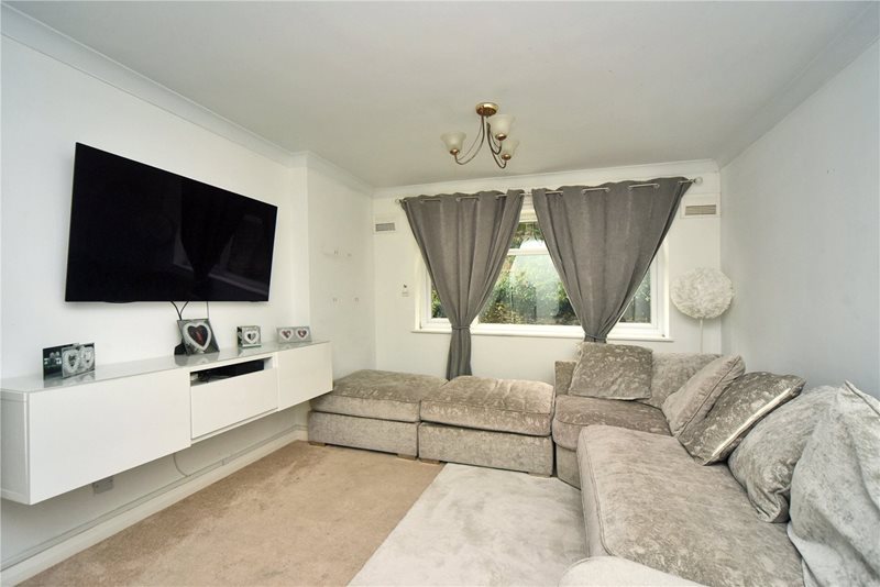 Home Farm Close, Tadworth, Surrey, KT20