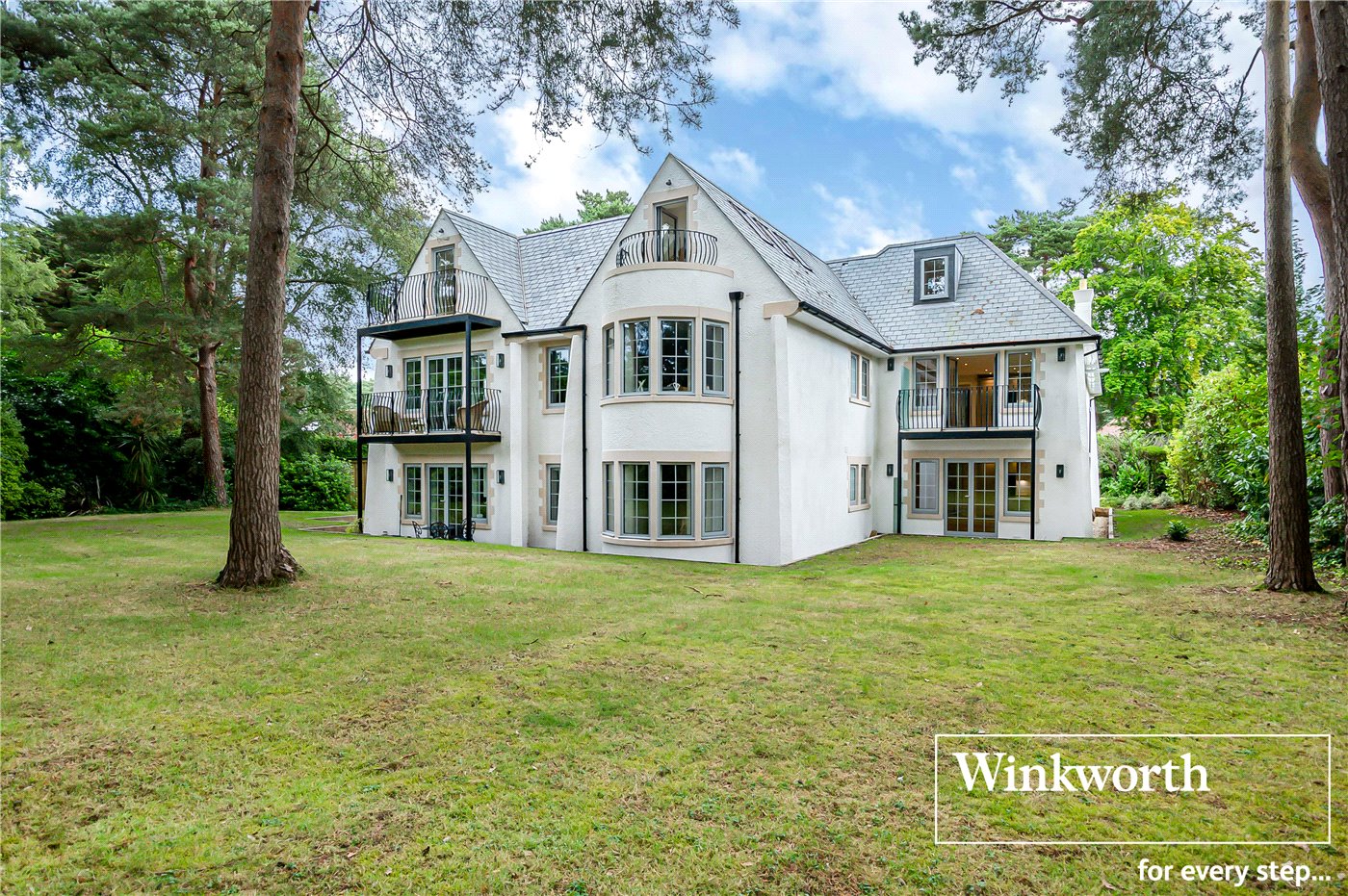 Golf Links Road, Ferndown, Dorset, BH22