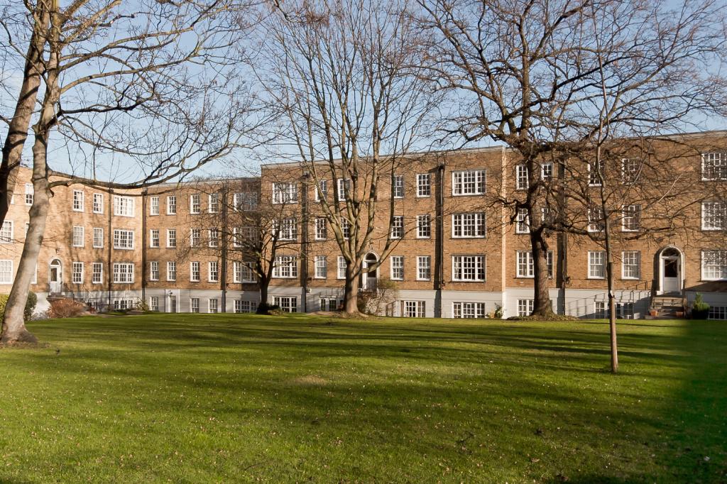 John Spencer Square, Highbury Corner, N1