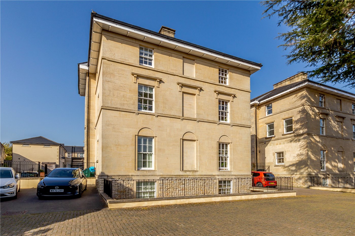 Newbridge Road, Bath, Somerset, BA1