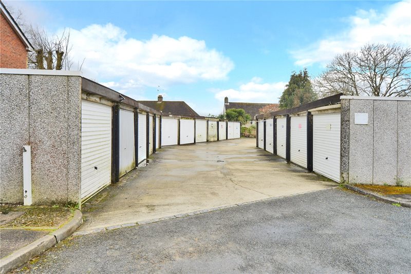 Home Farm Close, Tadworth, Surrey, KT20