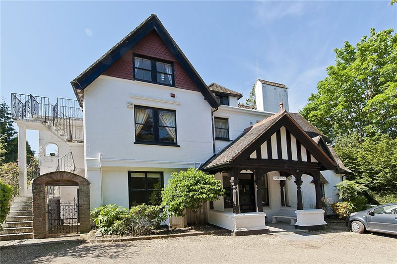 Cobbetts Hill, Weybridge, Surrey, KT13