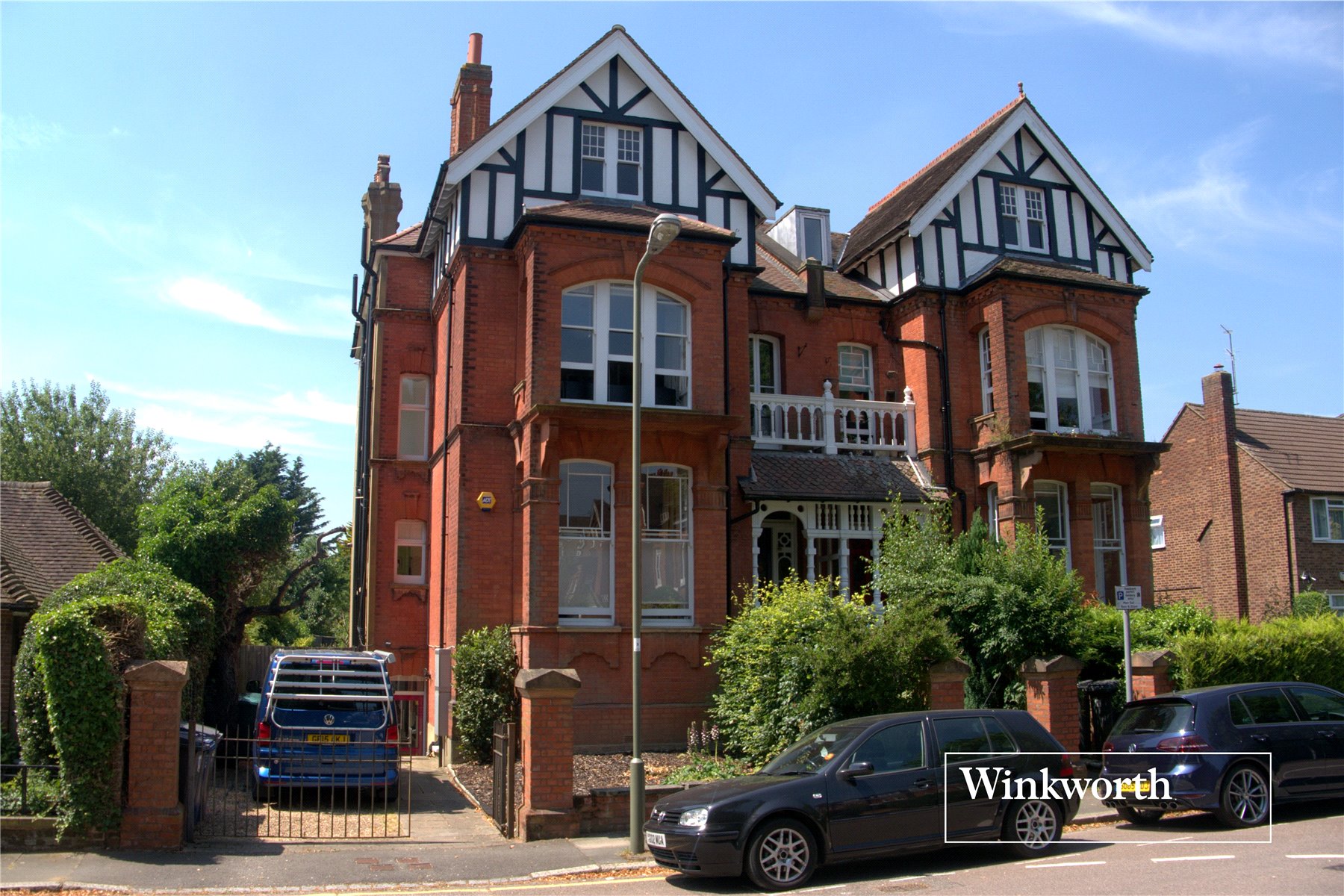 Blenheim Road, High Barnet, EN5