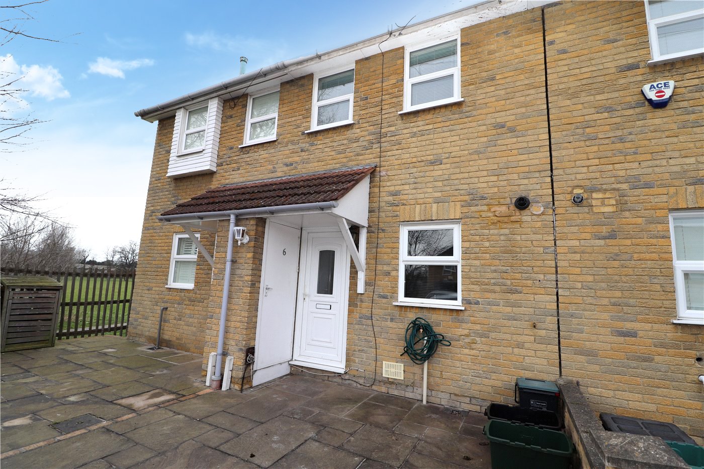 2 Bedroom Property To Rent In Betts Close Beckenham Br3 Ref