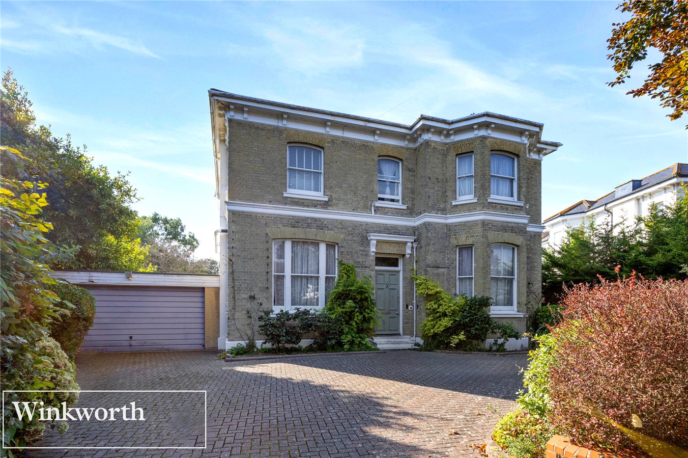 Farncombe Road, Worthing, West Sussex, BN11